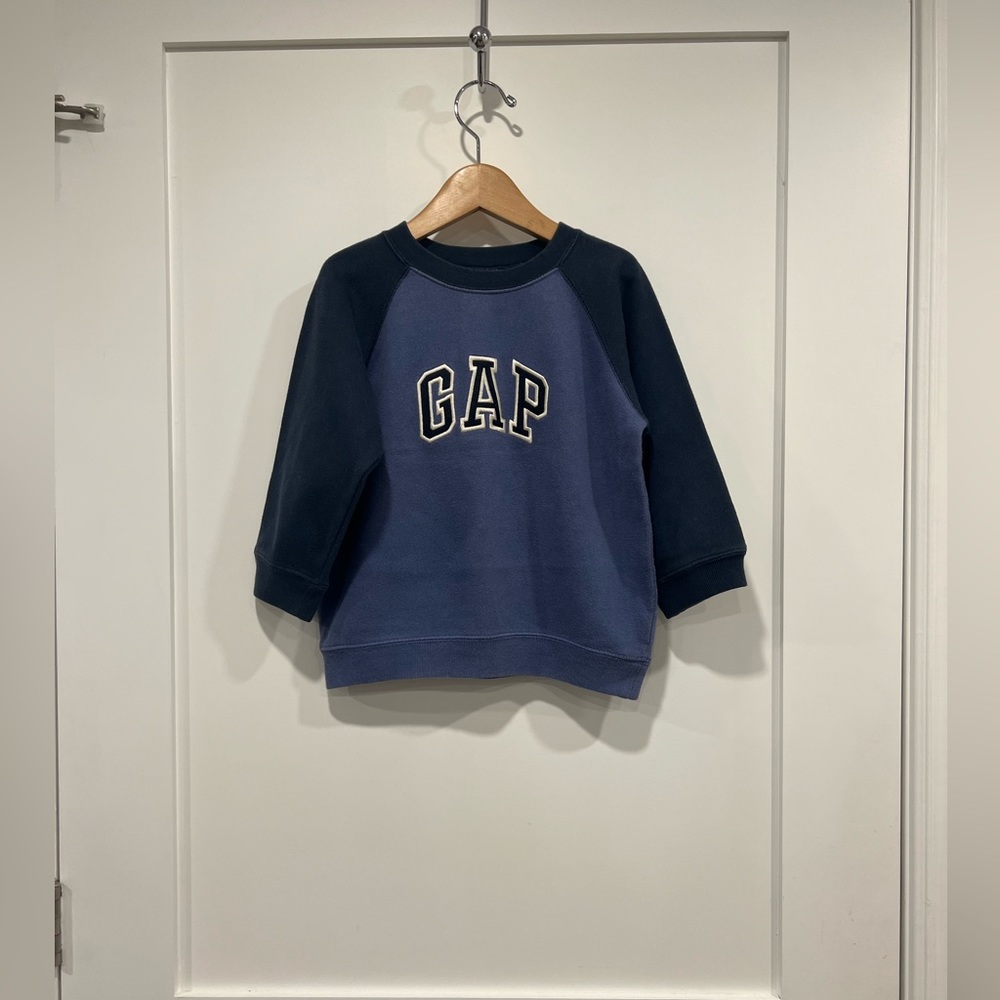 Baby Gap, logo sweat shirt